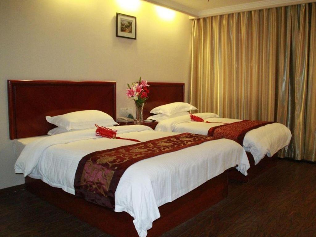 Greentree Inn Shanghai Guangxin Road Tongji Hospital Express Hotel Dış mekan fotoğraf