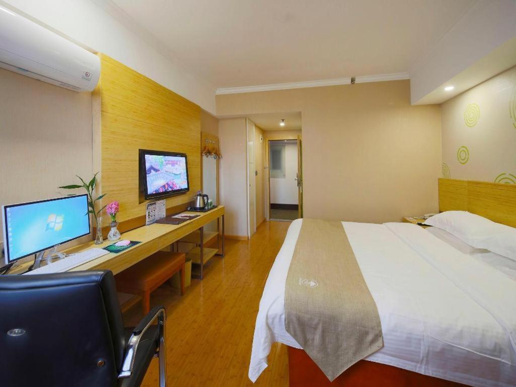Greentree Inn Shanghai Guangxin Road Tongji Hospital Express Hotel Dış mekan fotoğraf