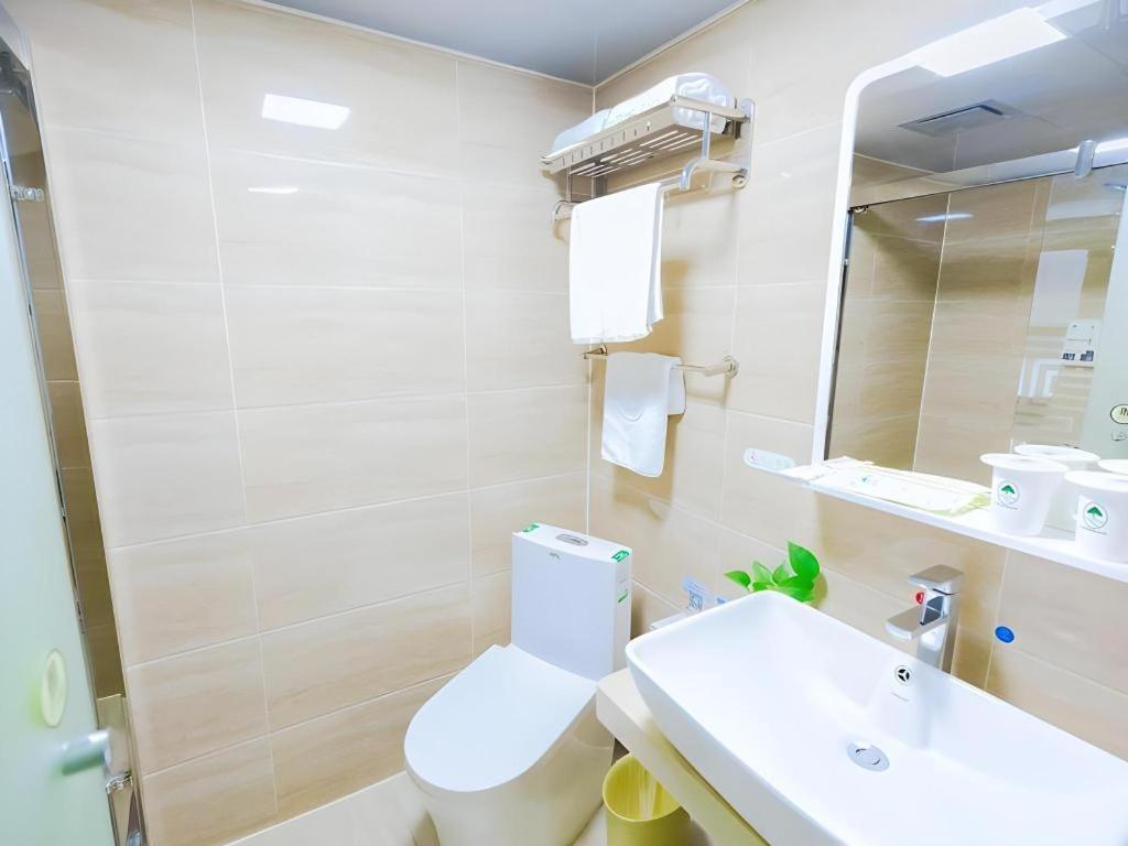 Greentree Inn Shanghai Guangxin Road Tongji Hospital Express Hotel Dış mekan fotoğraf